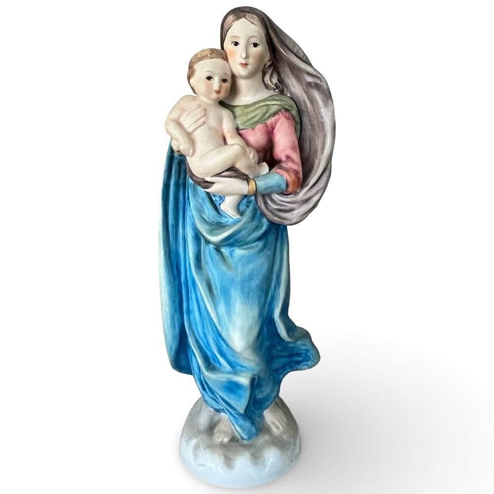 Vintage 1960 W. Goebel Porcelain Statue of the Virgin Mary and Child.